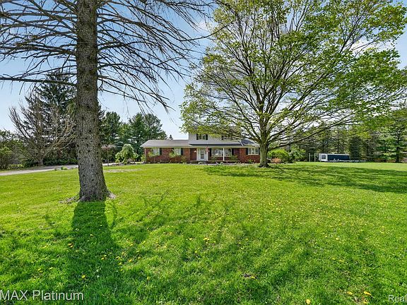 3rd image of 7687 Parshallville Rd