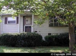 4517 Knoll Dr, Woodbridge, VA 22193