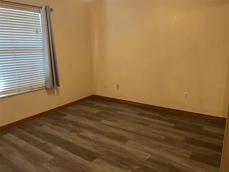 175 Conrad St — Photo 8