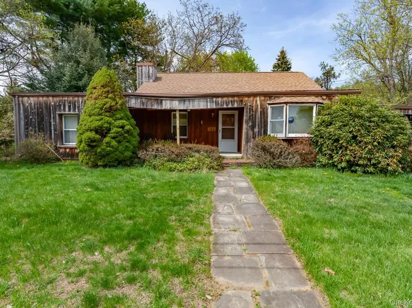 27 Lancaster Avenue, Montrose, NY 10548