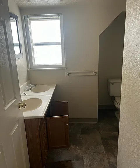 415 NE Kamiaken St — Photo 7