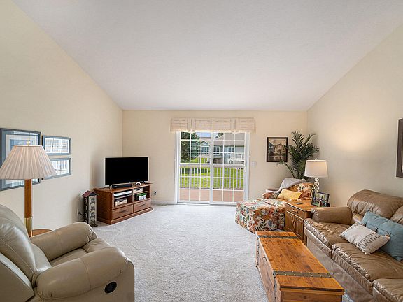 3rd image of 2917 Thistle Ct