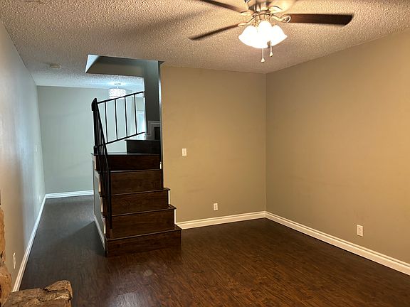 4th image of 423 W Comanche St APT C