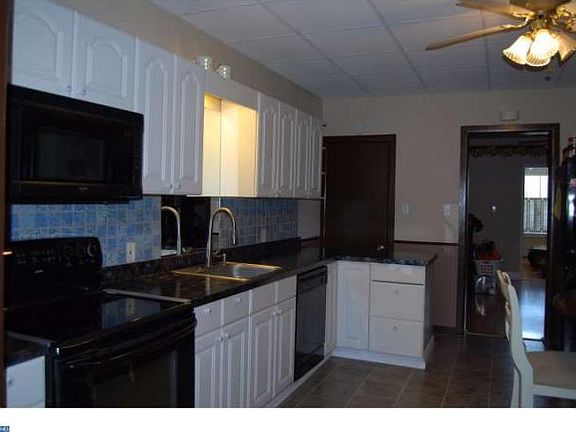 5th image of 143 Werner St