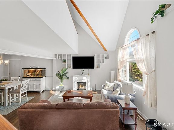 4th image of 21 Irene Avenue