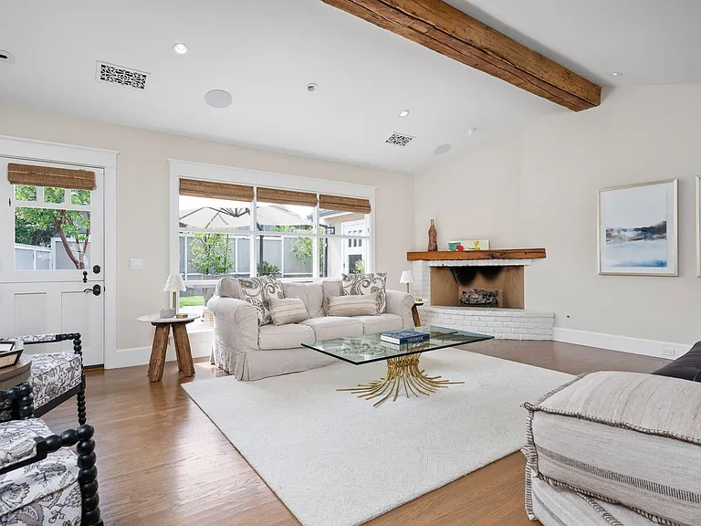 531 De Anza Dr — Photo 15