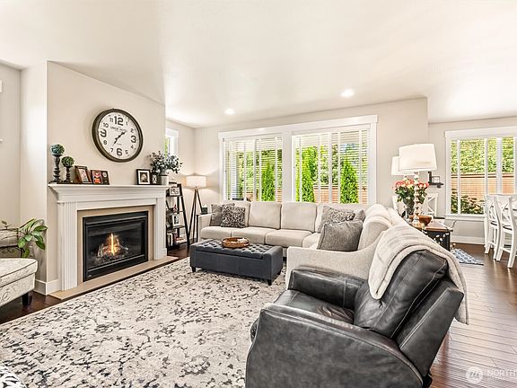 5th image of 3571 Cassie Drive SW