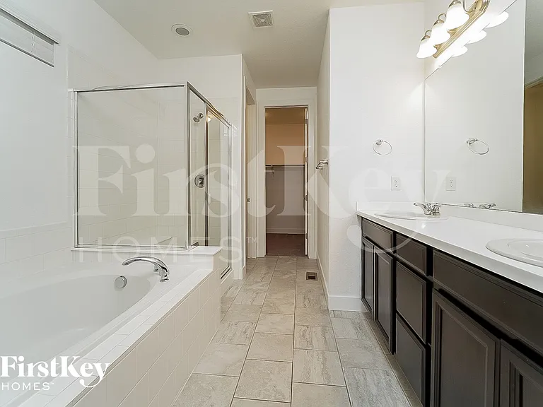 31 Homestead Way — Photo 10