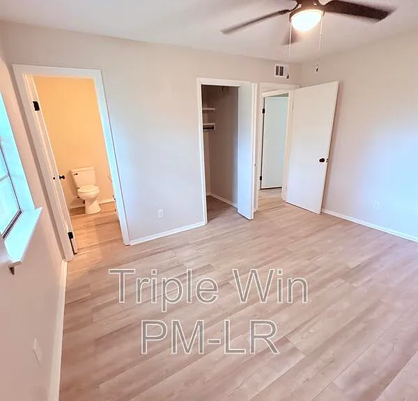 220 Randall Dr — Photo 39