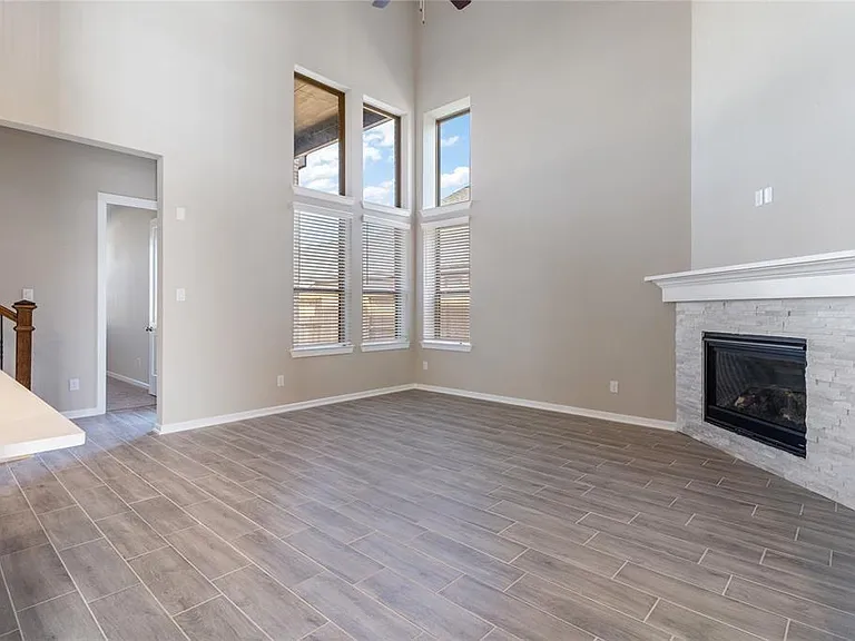 4207 Maple Glen Dr — Photo 7