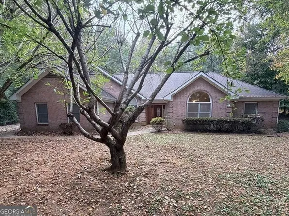 1015 Ivy St, Cumming, GA 30041