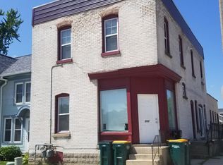 350 E Oak St, Juneau, WI 53039