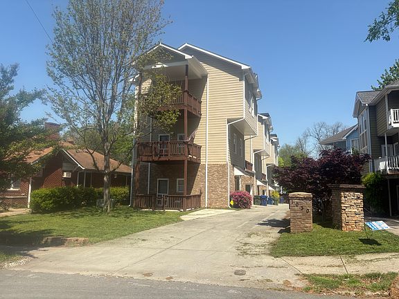 4th image of 1030 Greenwood Ave NE #A