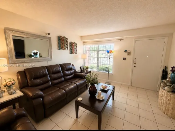 12860 SW 43rd Dr #146B, Miami, FL 33175