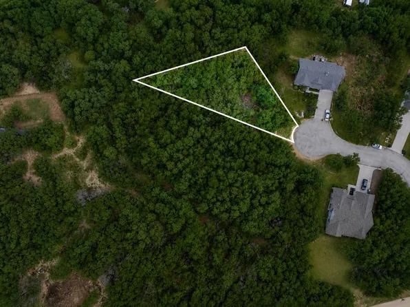 13 Buckeye Ln, Wimberley, TX 78676