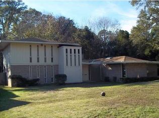 309 E Indian Creek Dr, Mobile, AL 36607