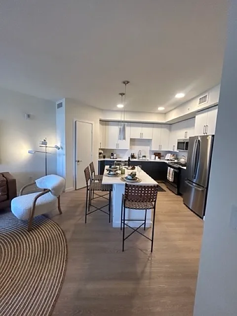 18401 W Dixie Hwy — Photo 3