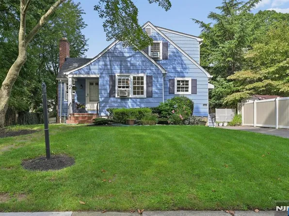 2 Newark Avenue, Westwood, NJ 07675