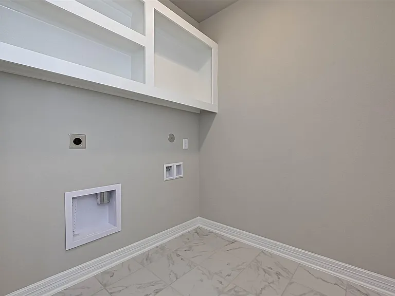 3433 Acacia Grove Ln — Photo 10