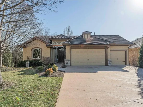 26653 W 100th Pl, Olathe, KS 66061