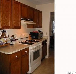 5th image of 14526 Cross Creek Ln #11