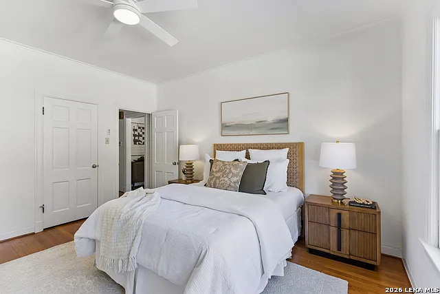 120 Lamont Ave — Photo 30