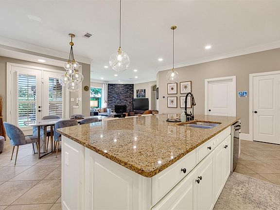 4th image of 27003 Camirillo Creek Ln