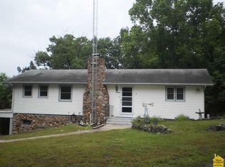 20092 Lakeview Ave, Warsaw, MO 65355