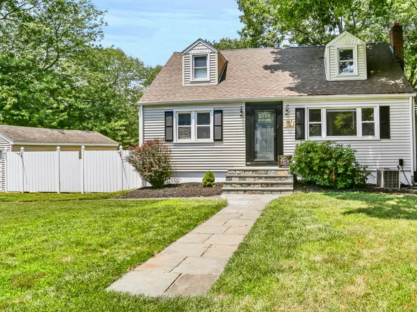 105 Intervale Road, Trumbull, CT 06611