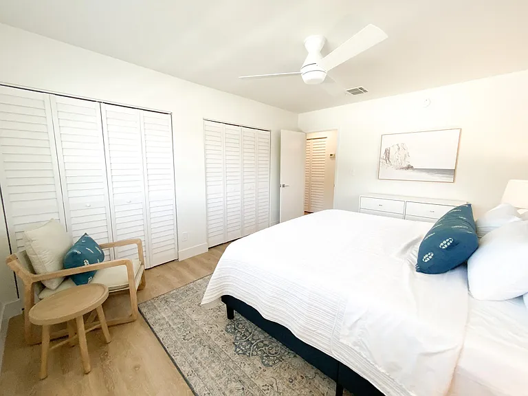 3212 NE 9th St #204 — Photo 4