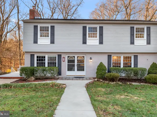 38 Stillway Ct, Cockeysville, MD 21030