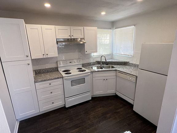 3rd image of 302 Omaha St #102