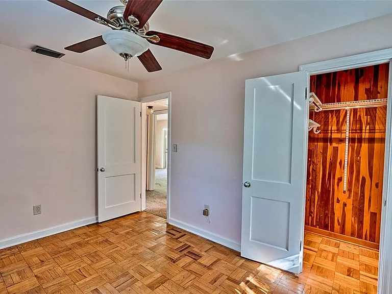 725 NW 33rd Ave — Photo 17