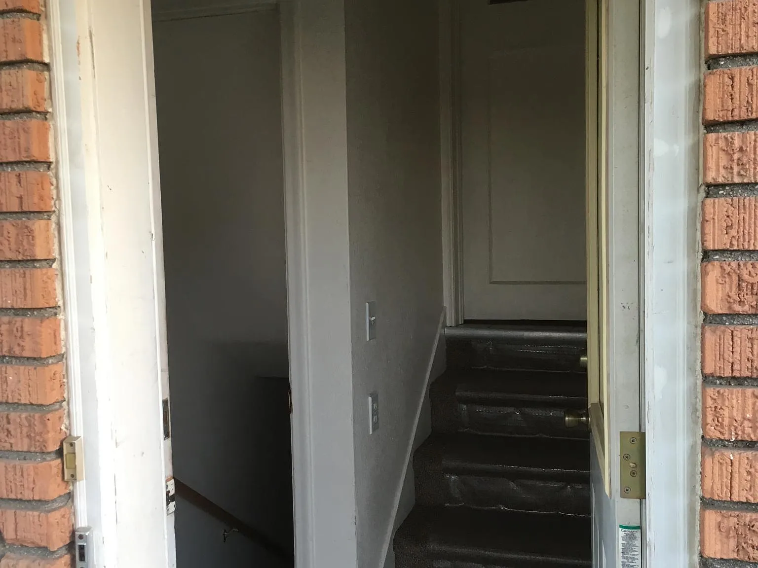 2 bed, 900 sqft, $1,500 — Photo 3