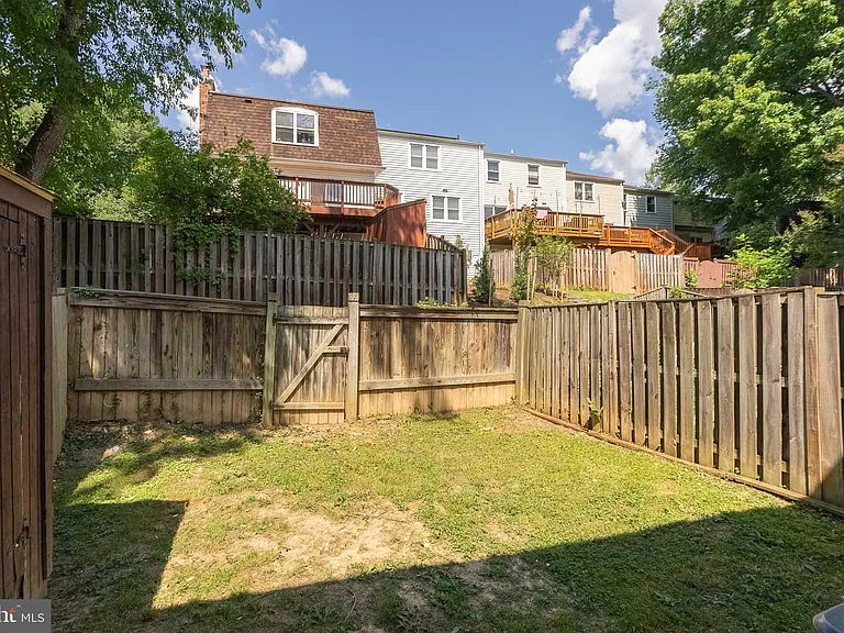 3048 Silent Valley Dr — Photo 31