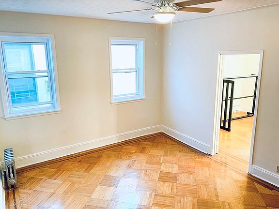 2nd image of 23-61 Crescent St #3