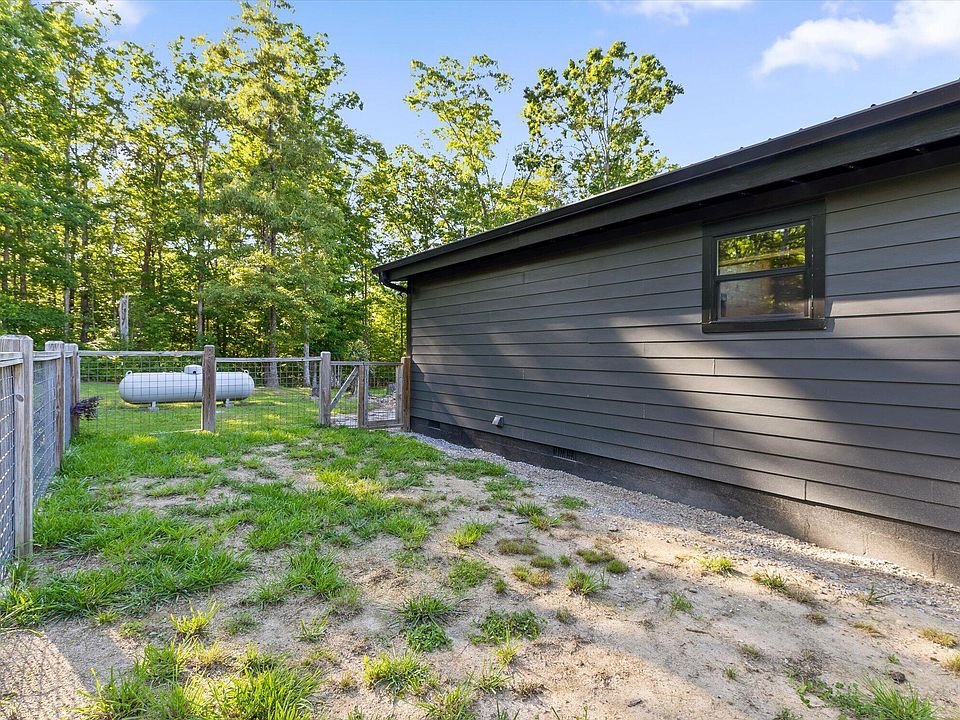 10th image of 203 Lombardi Rd