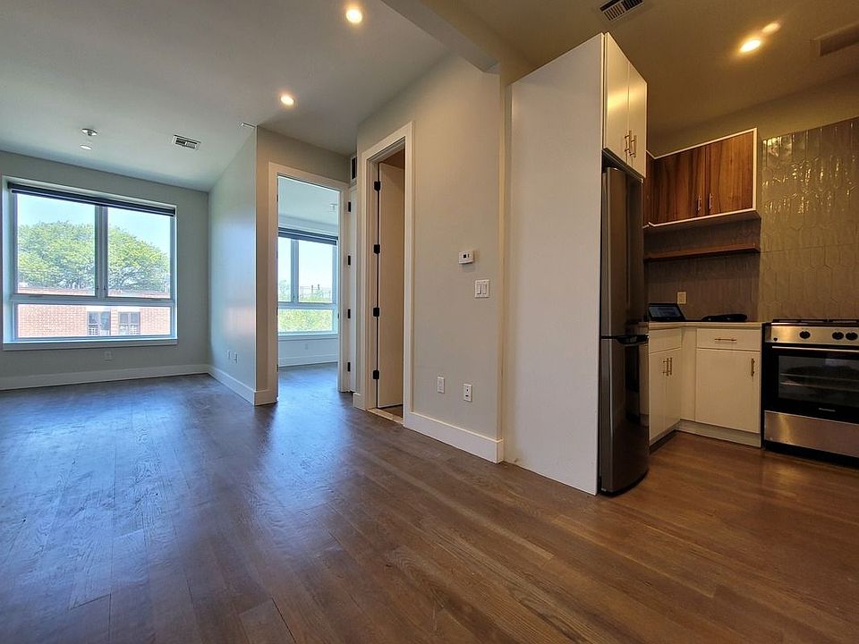 1st image of 492 Gates Ave #4F