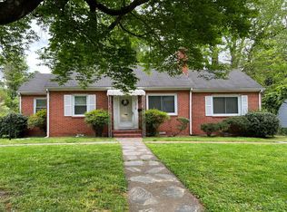 1595 Mount Vernon St, Petersburg, VA 23805