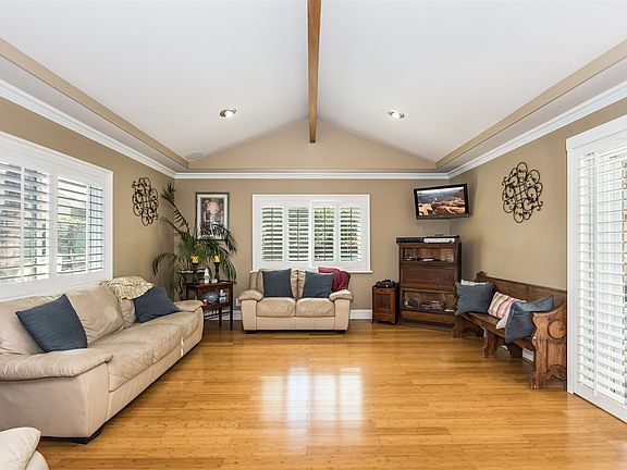 5th image of 1530 W Marion Way