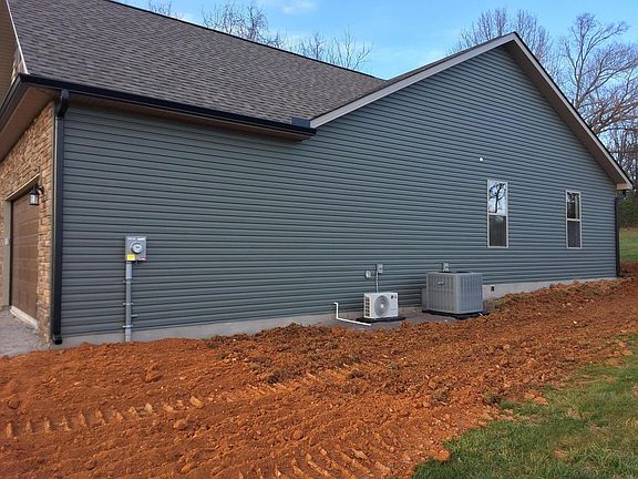 2nd image of 828 Forgety Rd