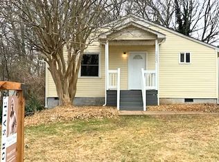 2840 James St, Charlotte, NC 28208