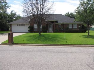 1204 Prairie Wind Blvd, Stephenville, TX 76401
