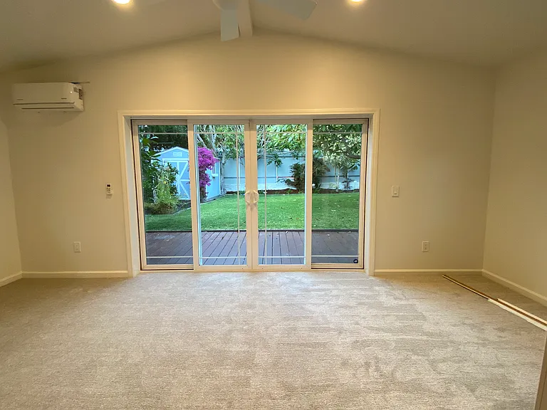 416 Emerson St — Photo 10