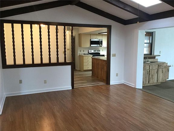 5th image of 515 N Hart Blvd