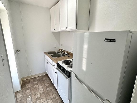 4th image of 527 Gladstone Blvd #2N