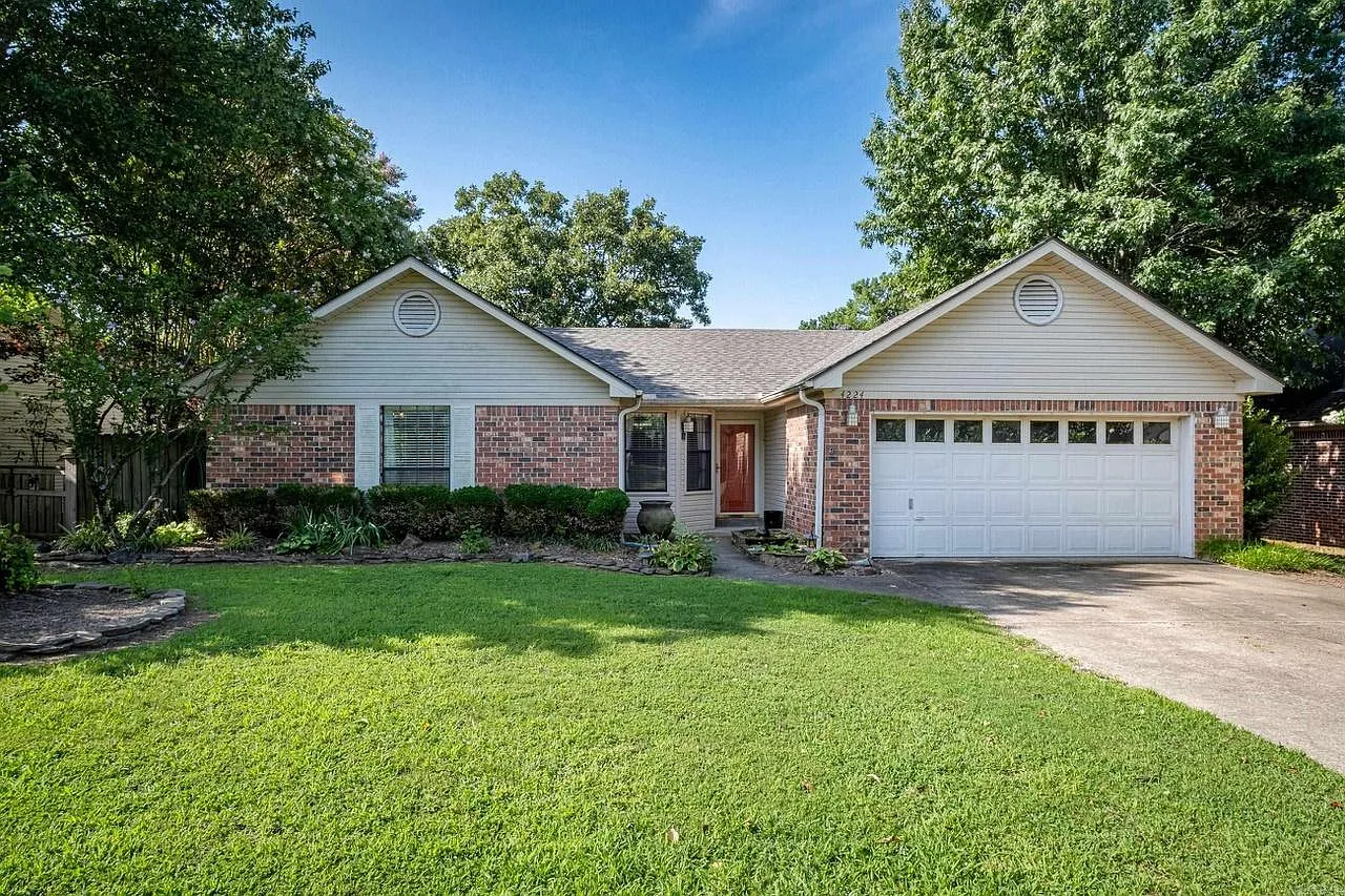 4224 Sugar Maple Ln — Photo 1