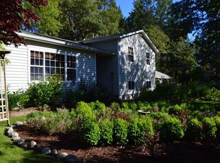 399 Upper Applegate Rd, Jacksonville, OR 97530