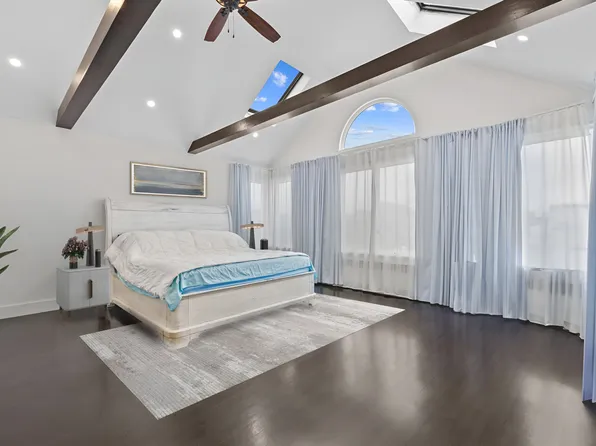 84 Gotham Avenue image 7 of 17