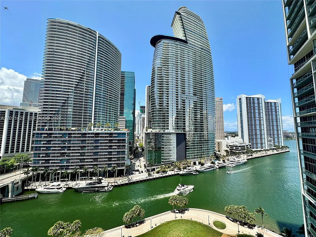 Building Photo - 475 Brickell Ave #1614